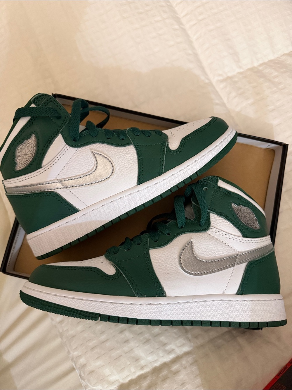 Jordan 1 Retro High OG GS size 4.5